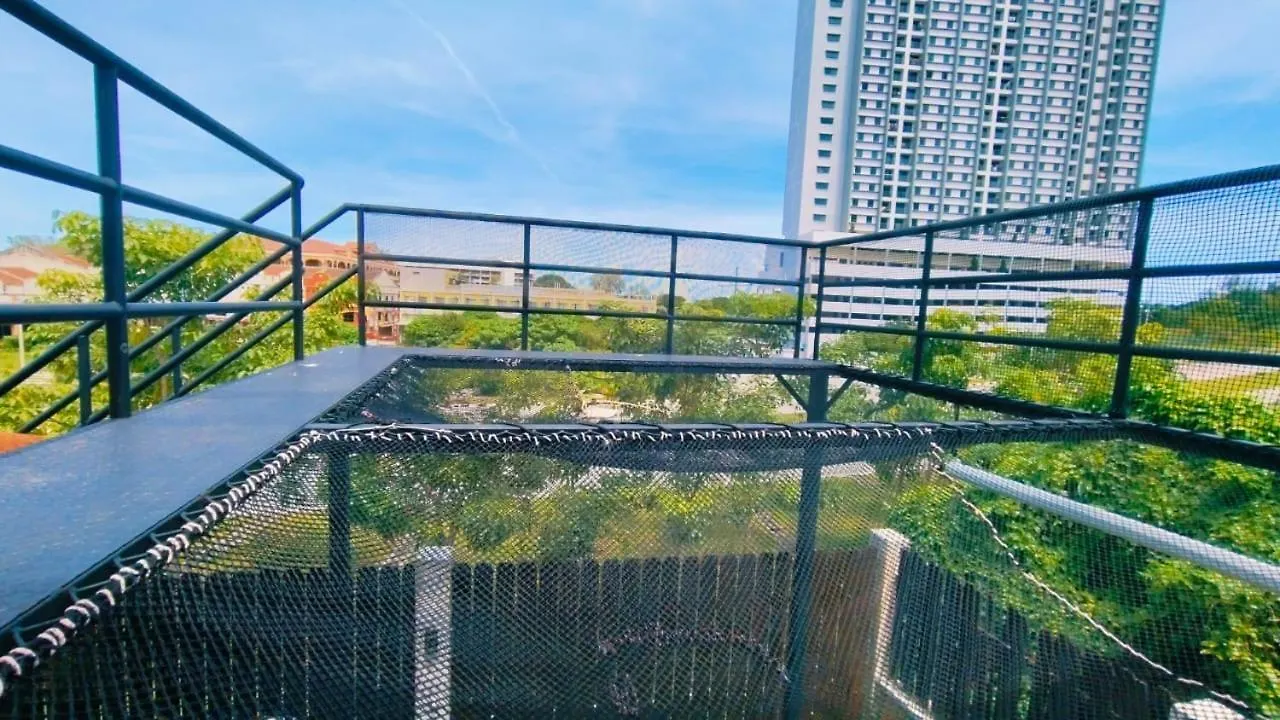 Trendy Family Pool Villa - Ps4 , Bbq , Pool Table , Swimming Pool & 5 Mins To Beach 바투 페링기