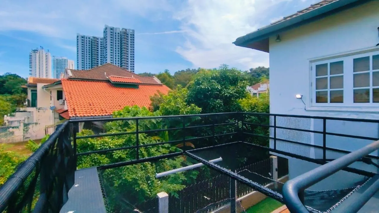 Trendy Family Pool Villa - Ps4 , Bbq , Pool Table , Swimming Pool & 5 Mins To Beach Batu Ferringhi 0*,